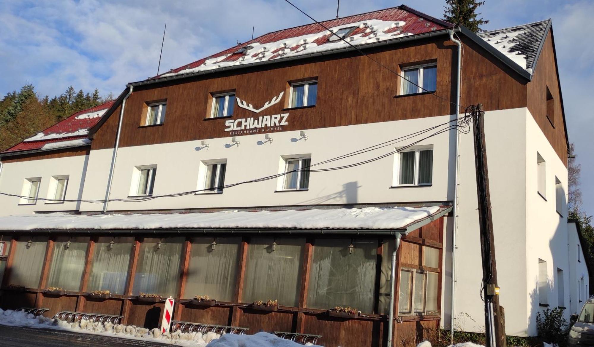 Hotel Schwarz Nové Hamry Exteriör bild